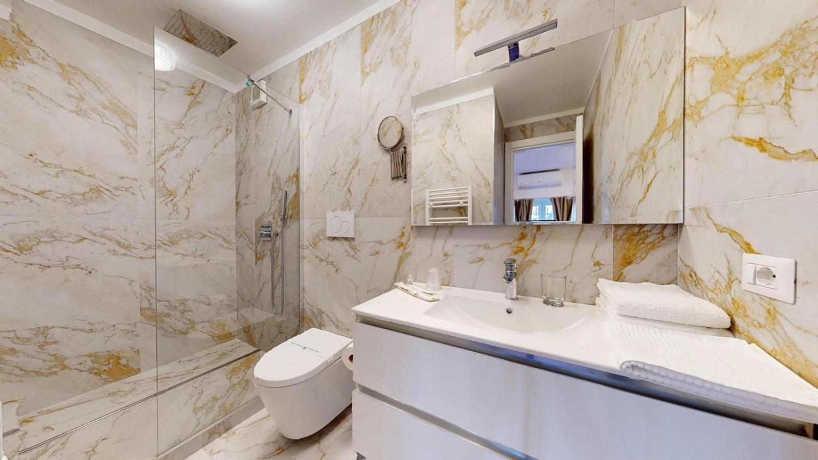 Guest House Duomo Milano Bagian luar foto